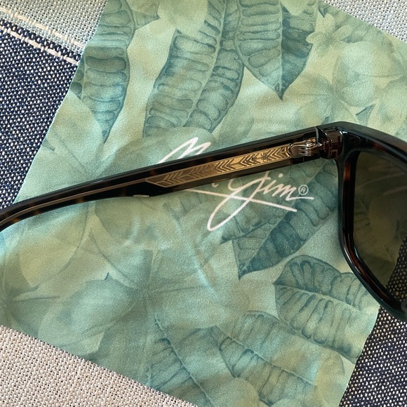 Maui Jim Hanohano Women’s Polarized Sunglasses - Picture 6 of 14